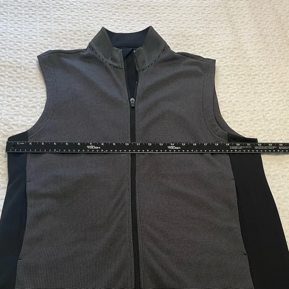 PGA Tour Men's Charcoal and‎ Black Vest~ Size Medium